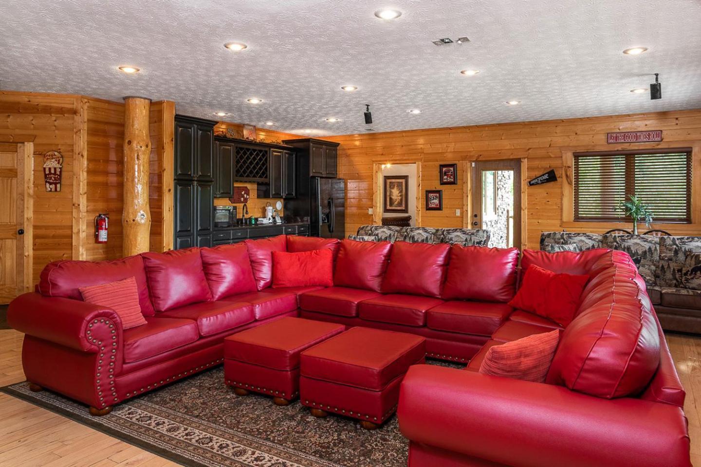 Big Bear Ridge Lodge - Breathtaking Mountain Views And Private Forest Scenes In Amazing Large Log Cabin แกตลิงเบิร์ก ภายนอก รูปภาพ