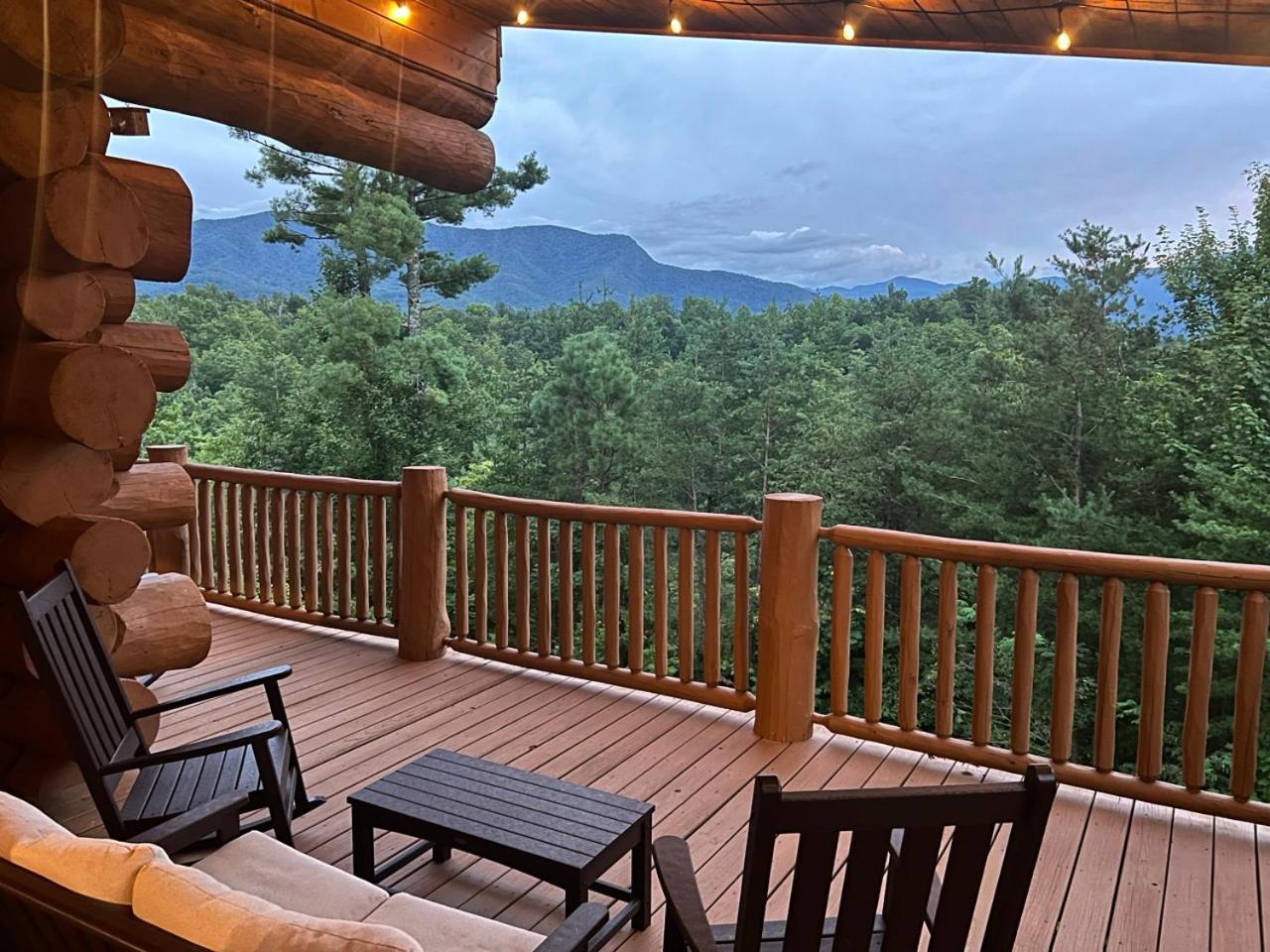 Big Bear Ridge Lodge - Breathtaking Mountain Views And Private Forest Scenes In Amazing Large Log Cabin แกตลิงเบิร์ก ภายนอก รูปภาพ
